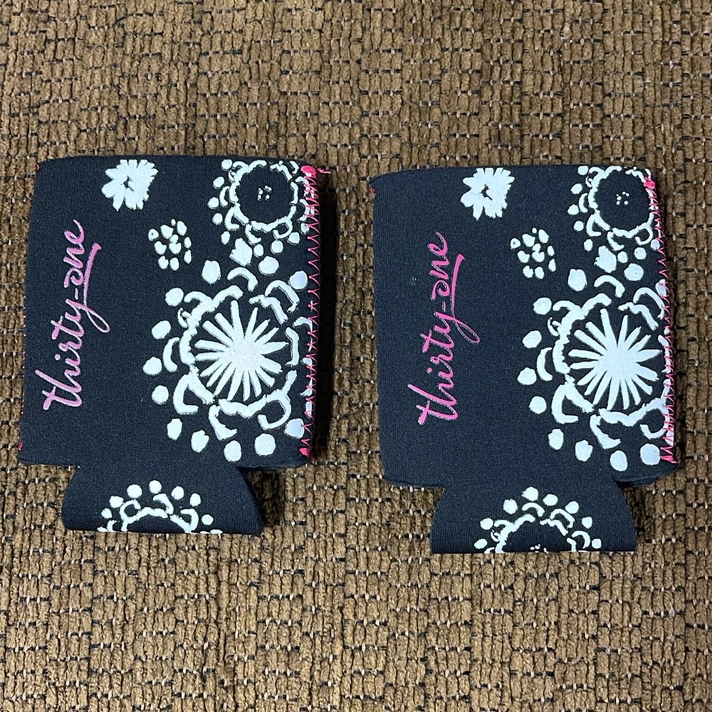 Thirty-One Thermal Can Coolers Black Floral Brushstrokes Set of 2 NWOT
